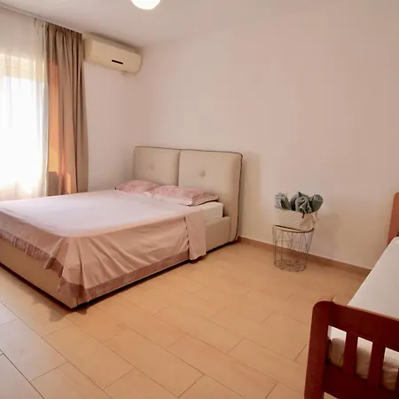 Apartment Center *