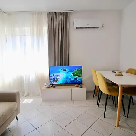 Apartment Center Sarande